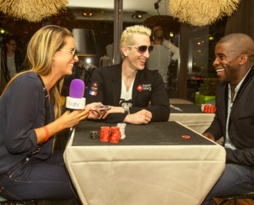 De gauche à droite : Vanessa Le Moigne de Bein sports, Elky et Rio Mavuba.