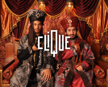 Retrouvez Kim Chapiron et Mouloud Achour sur Clique.tv