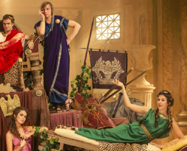 De gauche à droite : Jonathan Lambert, Lou Chauvain, Pascal Demolon et Nicole Ferroni