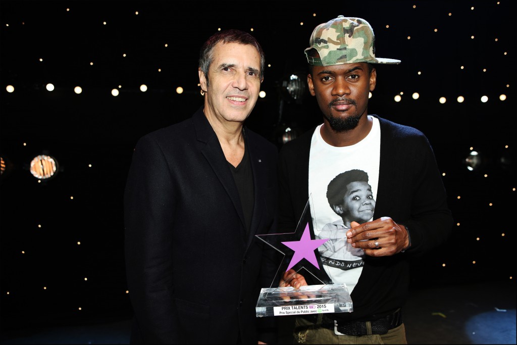 Julien Clerc et le talent W9 du public : Black M Crédit photo : ©PIERRE OLIVIER/W9