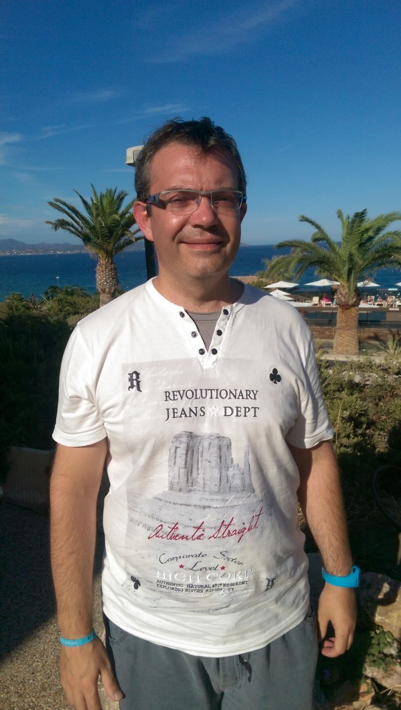 Le magicien Frédéric Denis, au Club La Gaillarde Les Issambres