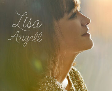 Nouvel album de Lisa Angell.