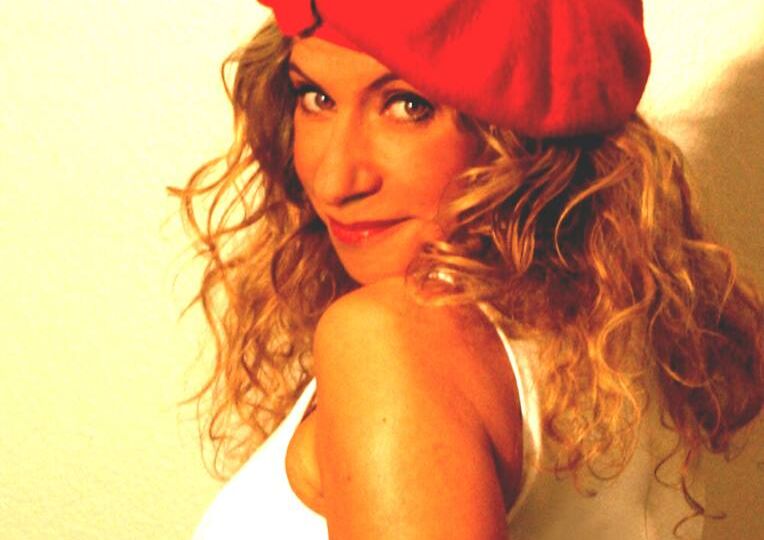 12285738_10153780174003493_199473177_n