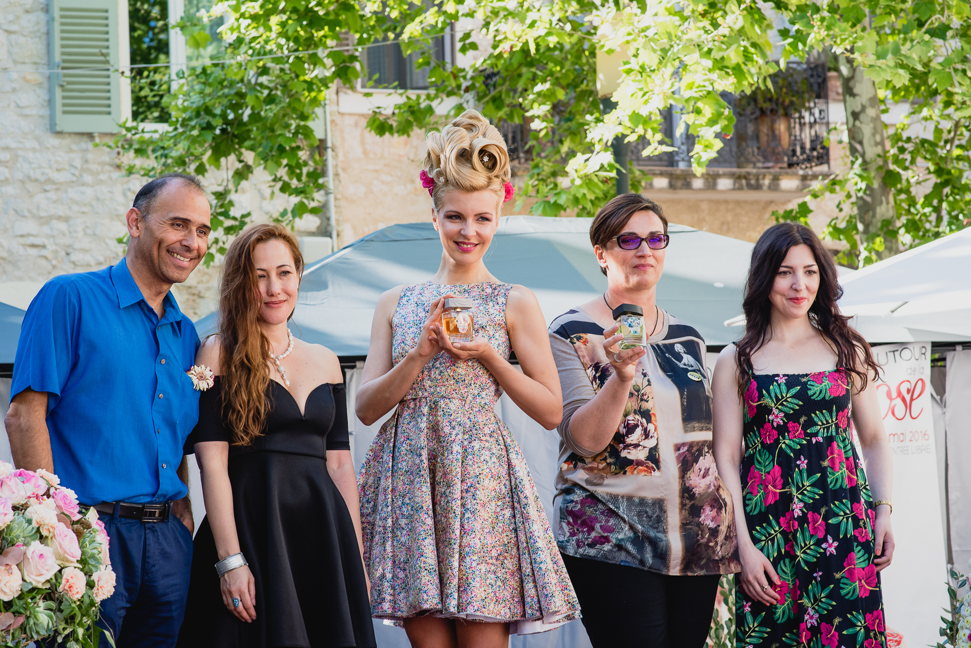 De gauche à droite: M. le Maire de La Colle sur Loup, Myriam Charleins, Julie Roblet, Virginie Roux et Aurelia Kazan