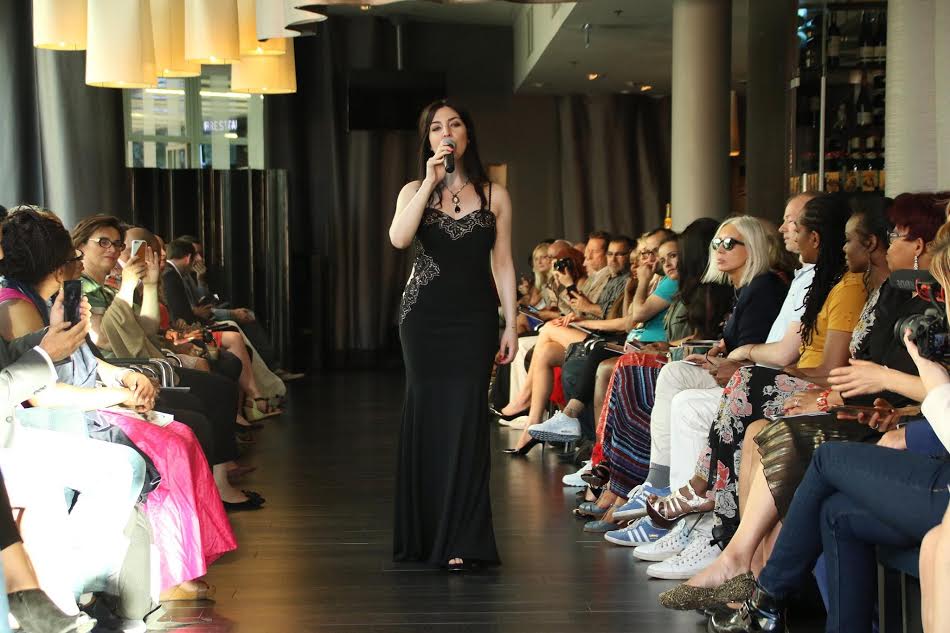 Aurélia Khazan, lors de la Fashion Glam Couture