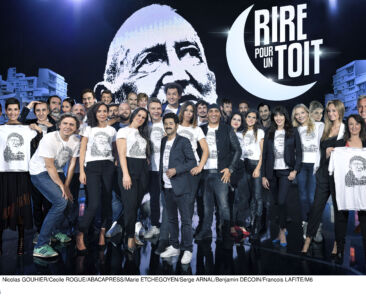 Jeff PANACLOC Cristina CORDULA Elie SEMOUN Eric CANTONA Rachida BRAKNI Alex VIZORECK David SALLES Eric CARRIERE Francis GINIBRE les chevaliers du fiel Amelle CHAHBI Reouanne HARJANE Antonia de RENDINGER Alban IVANOV Gerard HERNANDEZ Marion GAME Jean fi JANSSEN Jamel DEBBOUZE Arnaud TSAMERE ROSE D'jAL Thomas VDB Nadia ROZ Mathieu MADENIAN Joyce JONATHAN Michael YOUN Nolwenn LEROY Caroline VIGEAUX Isabelle NANTY Adriana KAREMBEU Anne ROUMANOFF David GINOLA Chantal LADESOU