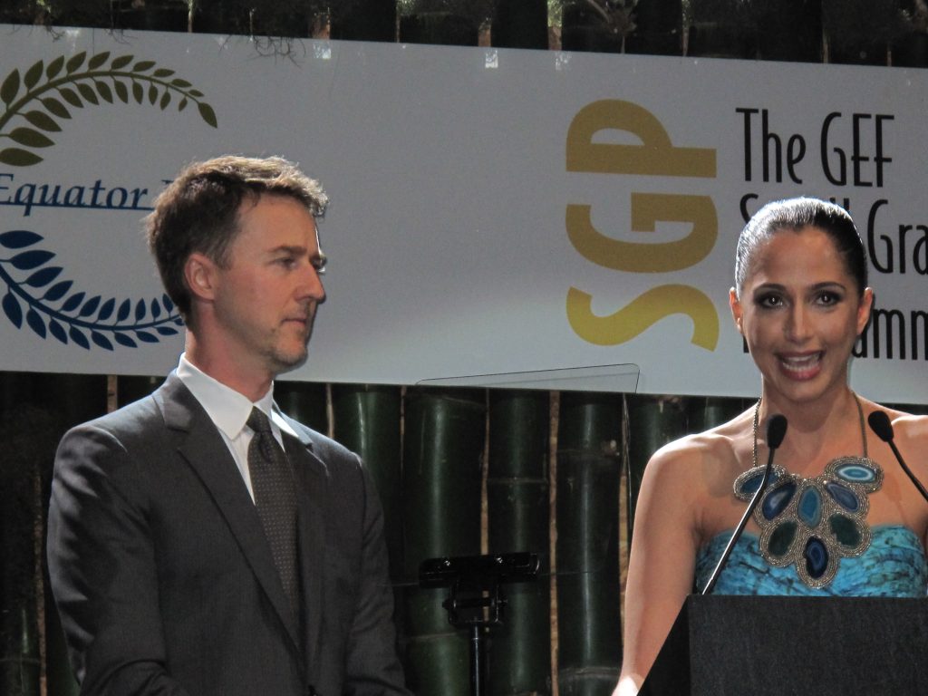 Edward Norton et Camila_Pitanga lors de l'Equator Prize_2012