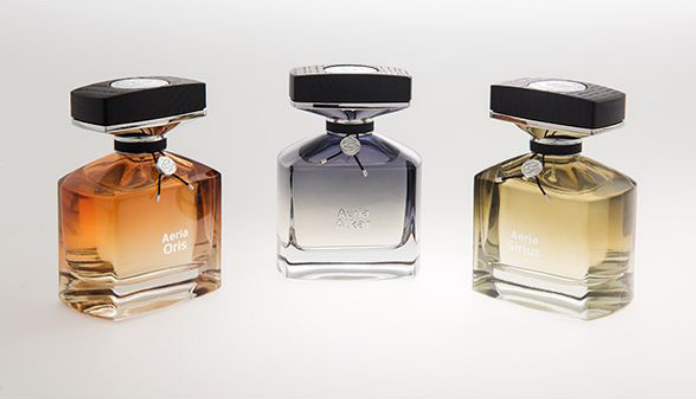 La Cristallerie des parfums » est venue présenter aux célébrités ses trois nouvelles fragrances « Aeria Luxe Boisée Fleurie » : Alkar, Oris, Sirius.