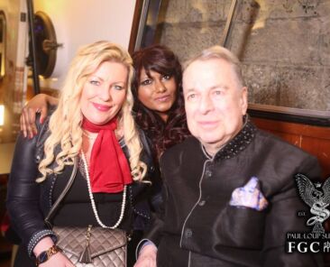 France Marie Myriam Larrière, Supriya et Paul-Loup Sulitzer