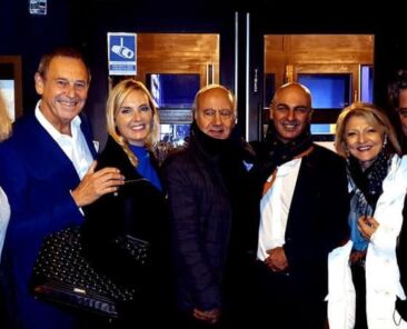 De gauche à droite : Luana kim, Jean-Jacques de Launey, Emma Zimmerman, Alain Williams, Jean-Luc Chetboun, Liliane Bouc et Patrick Lellouch.