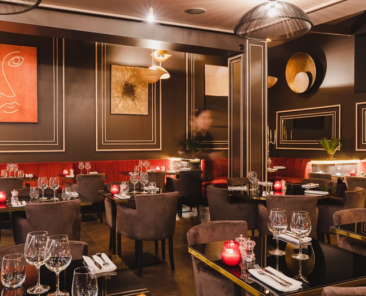 L'intérieur du restaurant le Steak du baron