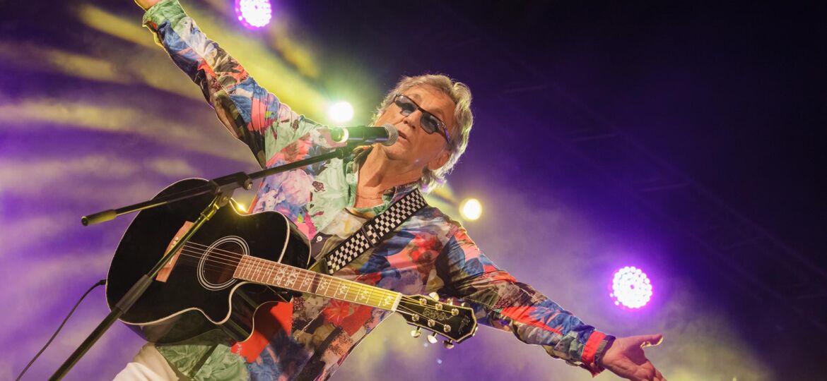 Jean-Pierre-Savelli-2021-6548 GUITARE